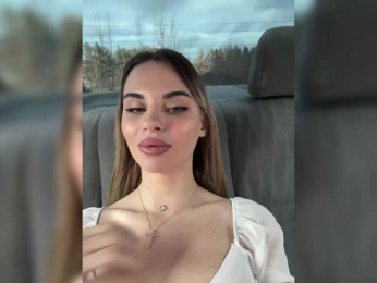 LedyMiya webcam bongacams model stream image