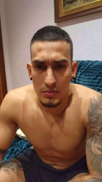 Andrewxxx9 webcam cam4 model stream image