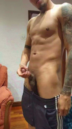 Andrewxxx9 webcam model stream image