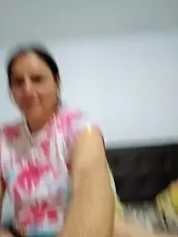 IsabelleCraft webcam model stream image