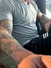 AlexGWoW webcam model stream image