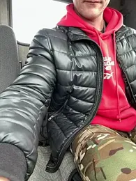 AlexGWoW webcam model stream image