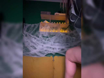 _Mala_ webcam model stream image