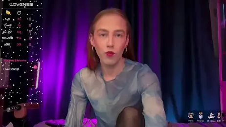 Avril_Pearly_ webcam model stream image