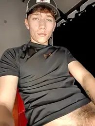 Logan_sixxer webcam model stream image