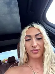 KelseyJunes webcam stripchat model stream image