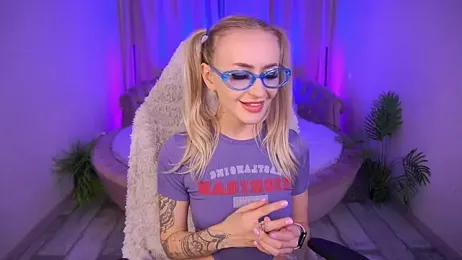 GraceCandy webcam model stream image