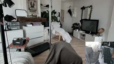 CeriseLapine webcam model stream image