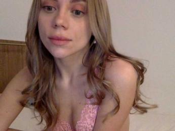 krazyBitch webcam model stream image