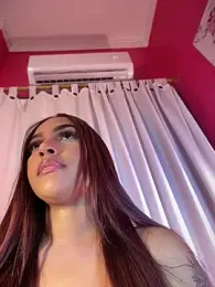 SiennaChalmers webcam stripchat model stream image