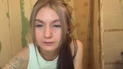 ChristaOthoudt webcam model stream image