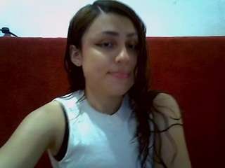 aliciaaxiom webcam model stream image