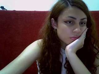 aliciaaxiom webcam model stream image