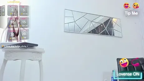 lunastorm_ webcam model stream image