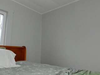 surecakes webcam camsoda model stream image