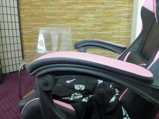 aisharouhi webcam model stream image