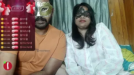 Cutehornycouples webcam model stream image