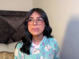 nathalie-spencer webcam model stream image