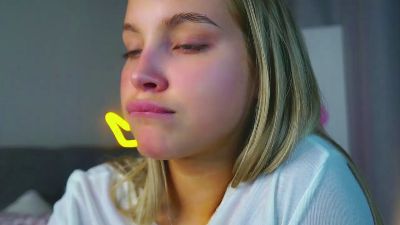 DominoDarnell webcam model stream image