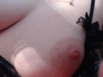 MyP_MyP webcam model stream image
