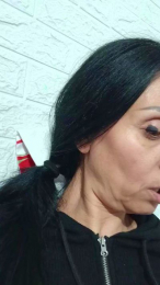 aledina78 webcam model stream image