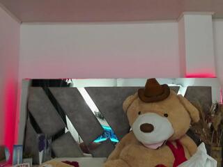 Amara Jons webcam model stream image