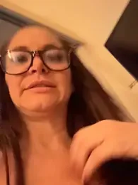 MessyNastyQueen webcam model stream image
