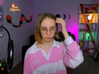 evalora_vei webcam model stream image