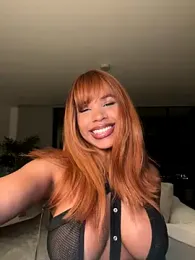 Brunettexio webcam model stream image