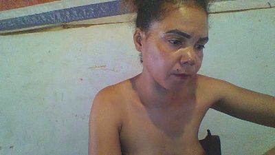 SoanLaura webcam model stream image