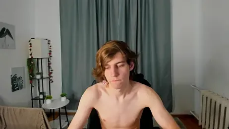 AvenGlow webcam model stream image