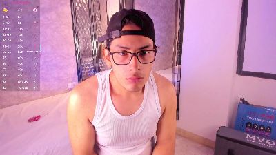 TheoHart webcam cam4 model stream image