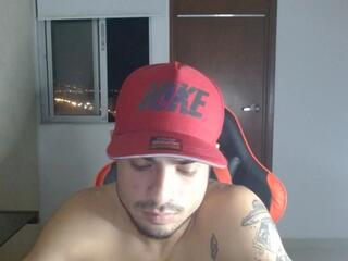 Andrew Oconner webcam model stream image