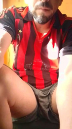 adrian2335 webcam model stream image