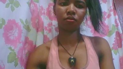 lydialarin webcam model stream image