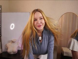 Louanne Vegter webcam model stream image