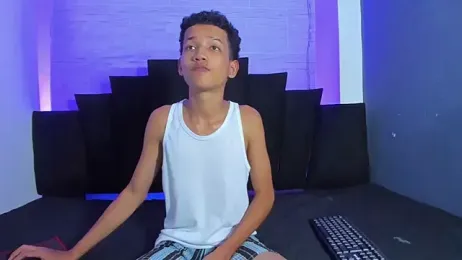 _Noah19 webcam stripchat model stream image