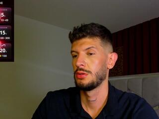 Maxx Cooper webcam model stream image