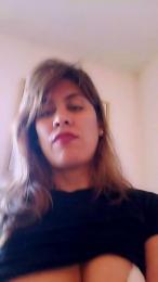 KRouge webcam model stream image