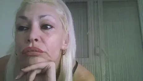 EvaaMina webcam stripchat model stream image