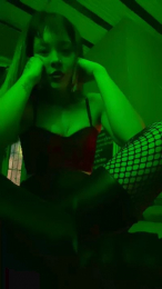 Sol_riquelmee webcam model stream image