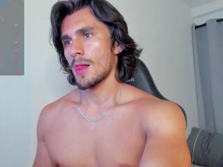 Axel Owen webcam model stream image