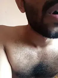 Viggu16947 webcam model stream image