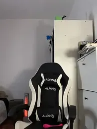 Shurabig webcam model stream image