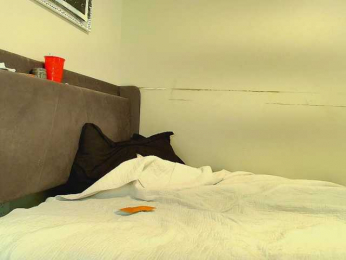 Naomiruty webcam model stream image