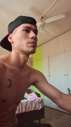 ParejitaZsurr webcam model stream image