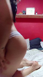 Yuyiito webcam model stream image