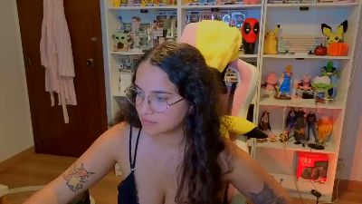 sullysweet webcam model stream image