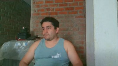 builtfpleasure webcam model stream image