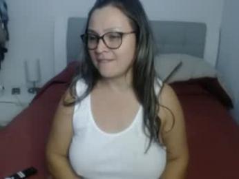 sophie_lopez1 webcam chaturbate model stream image